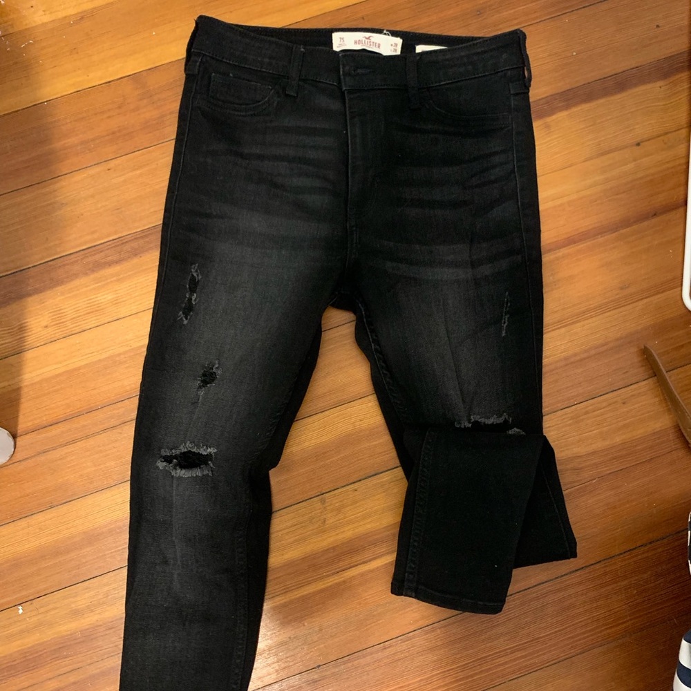 ripped skinny jeans